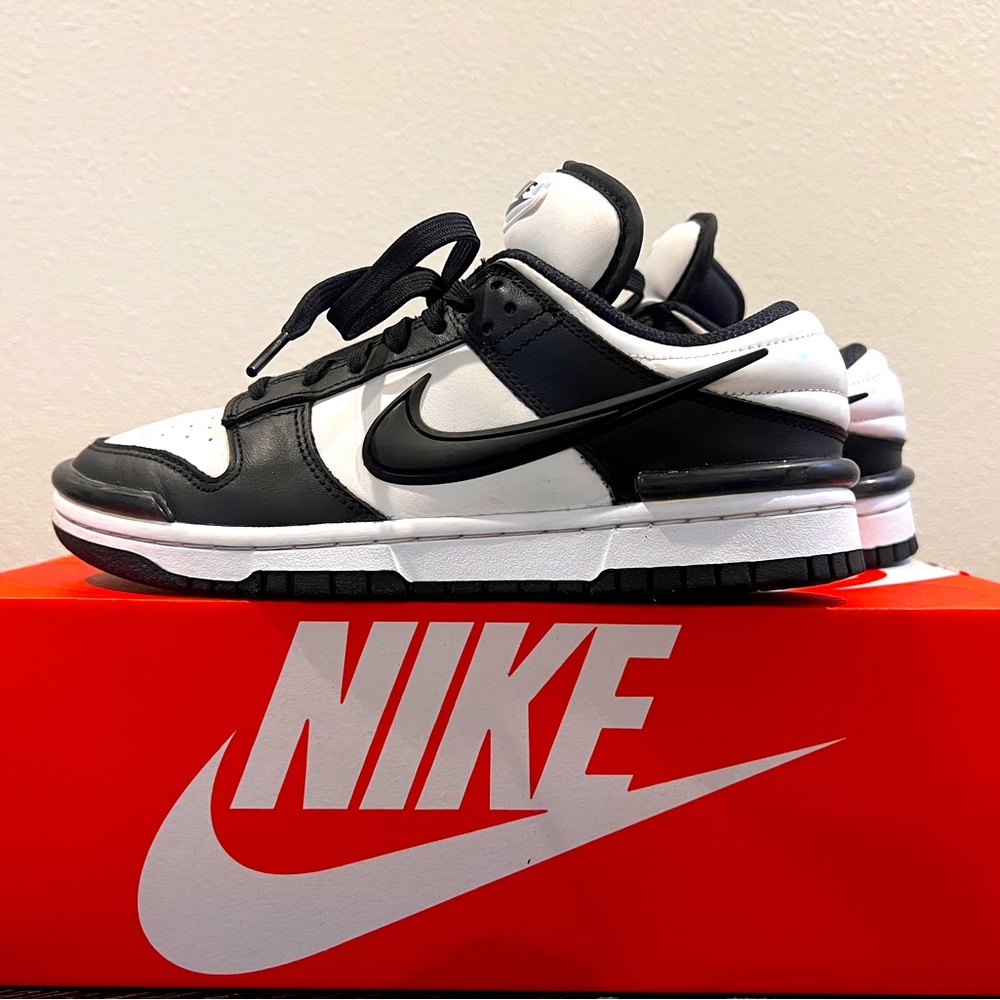 Nike Women’s Dunk Low Twist ‘Panda’ Black and White Size 7